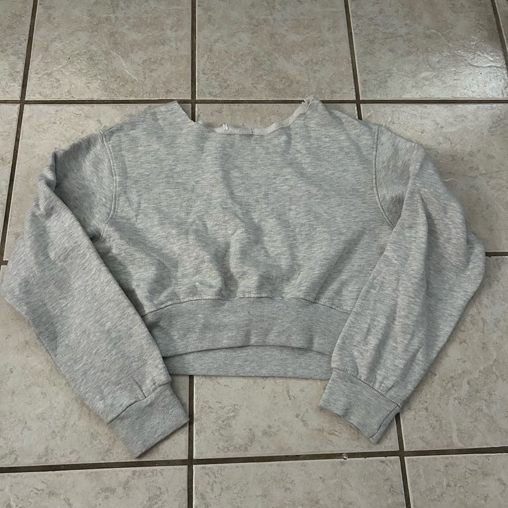 Gray Cropped Sweatshirt